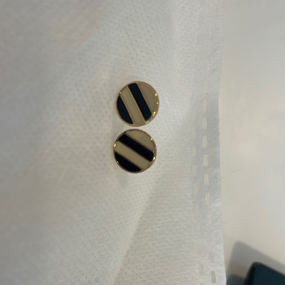 Kate Spade stud earrings!